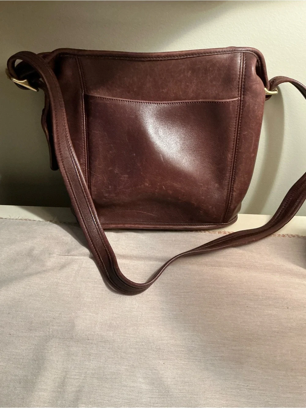 Extremely rare Costa Rica Authentic Coach Dark 9080 shoulder  Bag